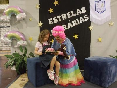 Noite de Autógrafos dos alunos do Jardim 2 da Escola Aluísio Maier foi um verdadeiro sucesso